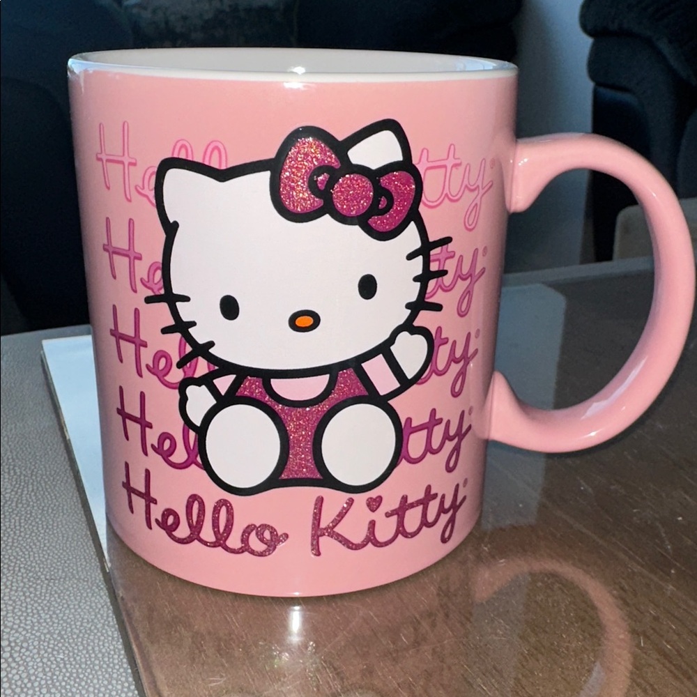 Hello Kitty Pink Glitter Mug